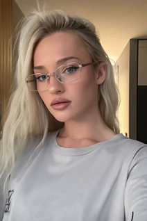 Date ukrainienne zina de kiev avec Blond cheveux, âge 24