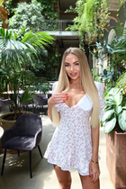 Dame ukrainienne yelyzaveta de kiev avec Blond cheveux, âge 25 photo-13