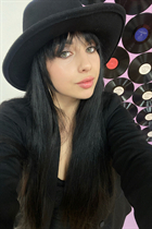 Dating a ukrainian woman galina from chernivtsi with Black hair age 28 photo-12