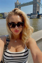 Femme ukrainienne mila de chernigov avec Blond cheveux, âge 29