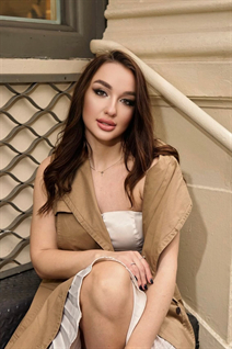 Date Femmes ukrainiennes yulia de chicago avec Brunette cheveux, âge 28