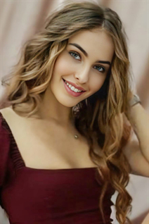 Dating a german girl varvara from berlin with Light Brown hair 19 years old
