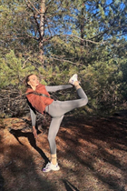 Date ukrainian girl anna from lviv with Light Brown hair age 25 photo-11