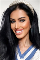 Dating a ukrainian woman olena from kiev with Dark Brown hair age 33 photo-10