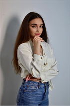 Pretty ukrainian lady diana from kiev with Dark Brown hair age 25 photo-5