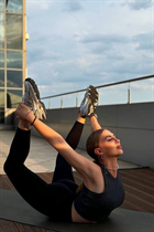 Girl from valencia anastasia with Light Brown hair age 28 photo-12