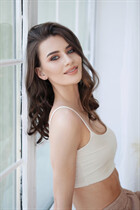 Ukrainian lady svetlana from kiev with Light Brown hair age 26 photo-23