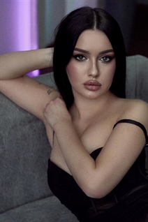 Femme ukrainienne de nikolaev valeria avec Brunette cheveux, âge 24