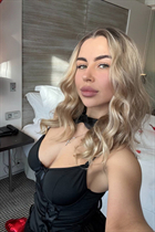 Single Ukrainian lady vladyslava from kyiv with Blonde hair age 28 photo-12