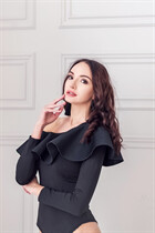 Date Femmes ukrainiennes valeria de kiev avec Noirs cheveux, âge 35 photo-2