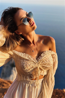 Meet Ukrainian girl inna from vancouver with Light Brown hair age 33