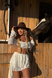 Ukrainian single woman inna from odesa with Blonde hair age 49