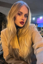 Mariée allemande yelizaveta de munich avec Blond cheveux 25 ans photo-6