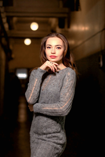 Single ukrainian girl anzhelika from kiev with Dark Brown hair age 32