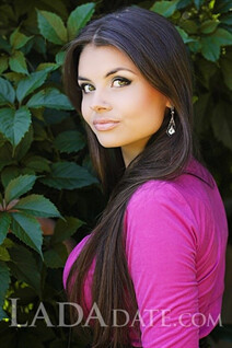 Ukrainian girl tanya from poltava with Black hair age 27