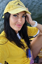 Beautiful wife from Ukraine ekaterina from dnieper with Black hair age 34 photo-9