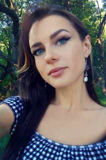 Stunning Ukrainian woman margarita from kyiv with Black hair age 34