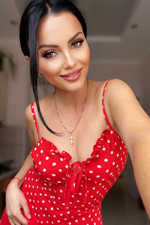 Beautiful woman of ukrainian inna from odesa with Black hair age 36