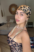 Single Ukrainian lady vladyslava from kyiv with Blonde hair age 28 photo-6
