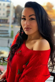 Single Ukraine girl ekaterina from poltava with Black hair age 33