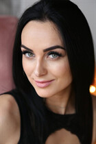 Date fille ukrainienne yuliia de cherkassy avec Noirs cheveux, âge 34 photo-2