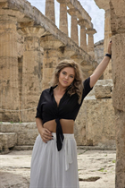 Perfect woman anna from naples with Blonde hair age 31 photo-7