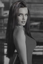 Salir con mujeres ucranianas tina de kamianets-podilskyi con pelo Marrón oscuro y edad 24 photo-2