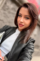 Femme ukrainienne ilona de kyiv avec Brunette cheveux, âge 33 photo-1