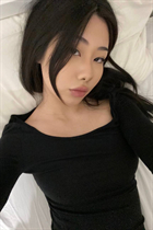 Fille célibataire ukrainienne bao-lin de kyiv avec Brunette cheveux, âge 22 photo-1