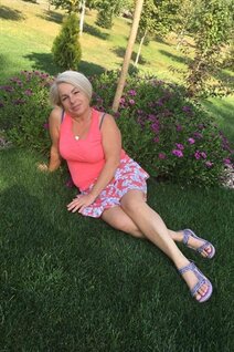 Ukraine women online victoria from alexandria with Blonde hair age 51