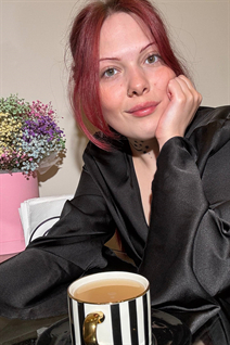 Belles femmes ukrainiennes anastasiia de kyiv aux cheveux Roux, age 23