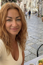 Femme parfaite olga de ricadi avec Chatain clairs cheveux, âge 42 photo-32