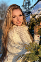 Dating a ukrainian woman yana from kiev with Light Brown hair age 37 photo-18