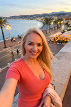 Bride from nice angelica with Blonde hair age 48 photo-12