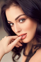 Date Ukrainian women yaryna from lviv with Dark Brown hair age 35 photo-3