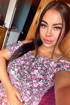 Ukrainian wife yuliia from kyiv with Black hair age 31 photo-15