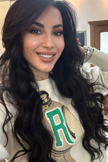 Belle fille ukrainienne olga de odessa avec Brunette cheveux, âge 34