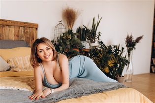 Dame ukrainienne lyudmila de kiev avec Blond cheveux, âge 49 photo-9