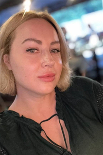 Stunning Ukrainian girl julia from kiev with Blonde hair age 41