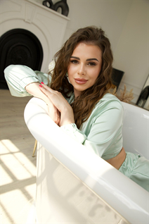 Pretty Ukrainian girl vlada from kiev with Light Brown hair age 27