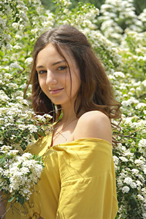 Ukraine pretty girl alina from mariupol with Dark Brown hair age 18