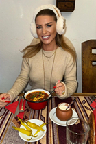 Beautiful romanian girl alexandra from constanta with Blonde hair 40 years old photo-14