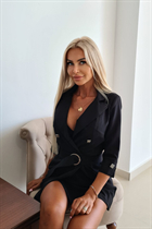 Beautiful romanian woman mirabela from bucharest with Blonde hair 41 years old photo-10