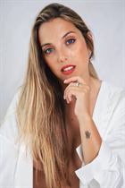 Argentinian girl yamila from buenos aires with Light Brown hair 28 years old