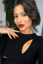 Mariée de gent anhelina avec Brunette cheveux, âge 30 photo-6