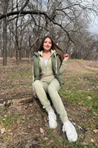 Fille ukrainienne oleksandra de melitopol avec Noirs cheveux, âge 19 photo-37