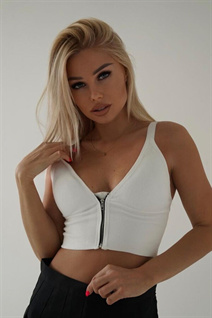 Girl in Ukraine katty from kiev with Blonde hair age 32