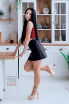 Esposa de Ucrania yana de kremenchuk con pelo Negro y edad 24 photo-14