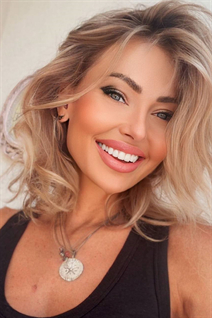 Conocer a chica ucraniana iryna de odessa con pelo Marrón claro y edad 43