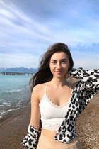 Épouse d'Ukraine olena de lviv avec Noirs cheveux, âge 24 photo-10